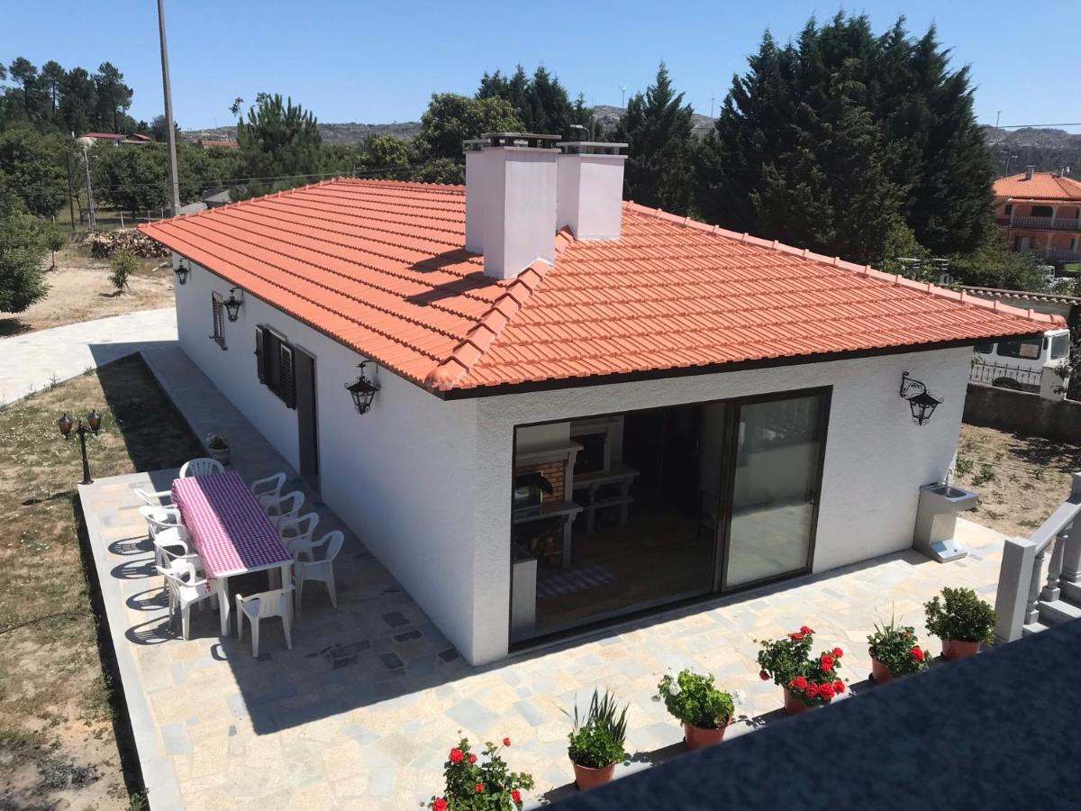 Pinheirinhos - Quinta De Sao Caetano Villa Carapito Exterior photo